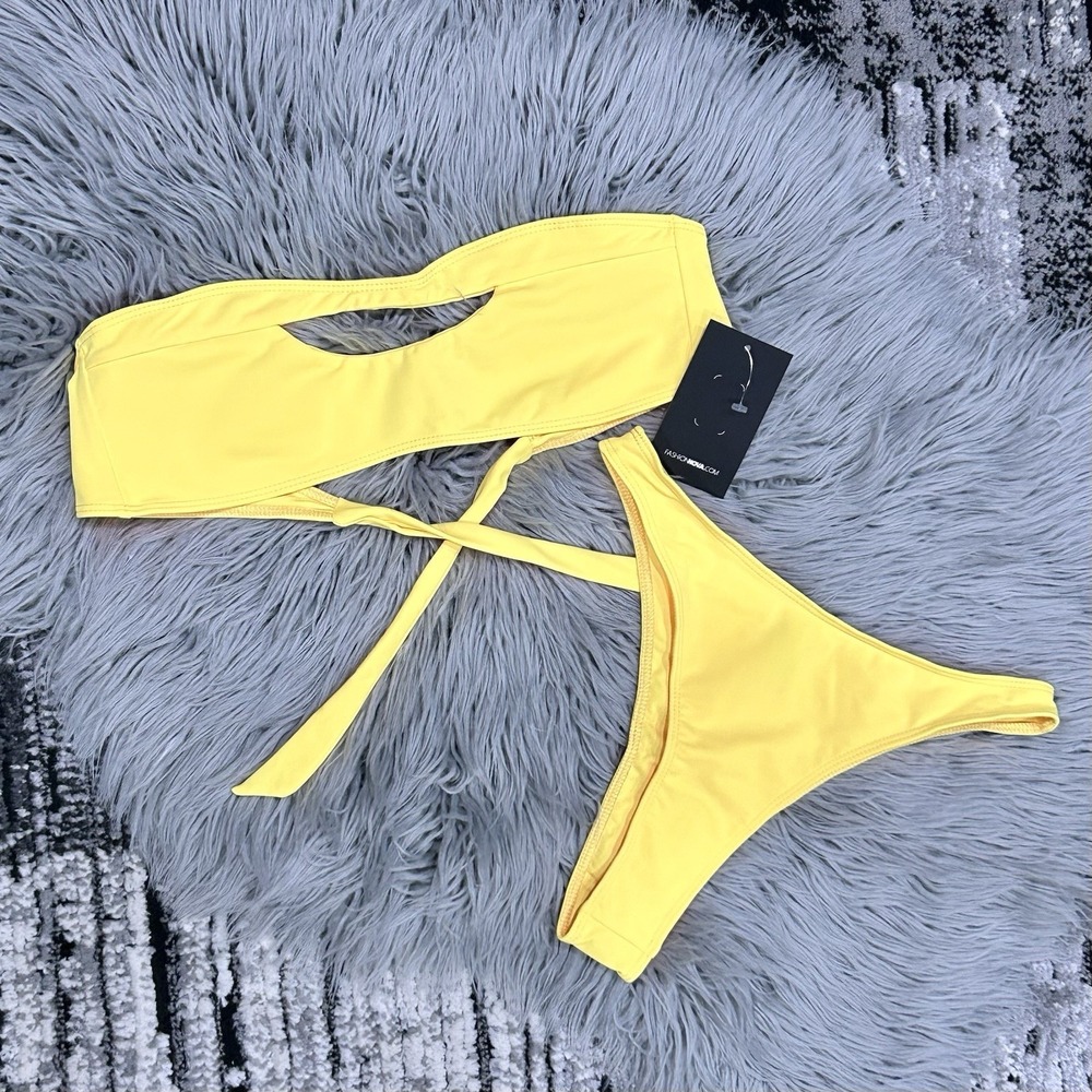 Fashion Nova Women's Yellow‎ 2-Piece Bandeau Bikini Size Medium NWT